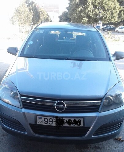 Opel Astra 2005, 167,000 km - 1.6 л - Qusar