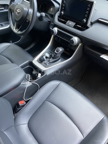 Toyota RAV4 2019, 17,500 km - 2.0 l - Bakı