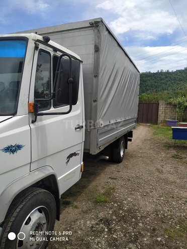 Mercedes Vario 1998, 268,715 km - 4.3 l - Astara