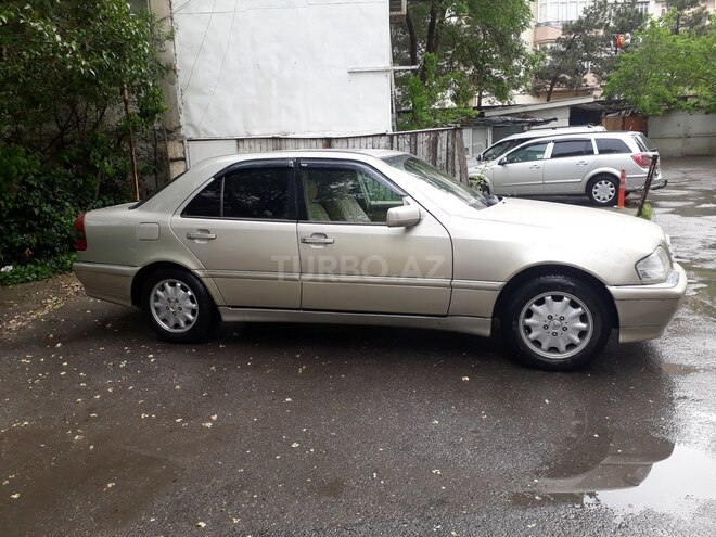Mercedes C 230 2000, 231,600 km - 2.3 l - Bakı