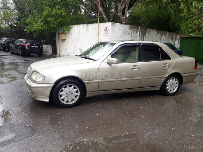 Mercedes C 230 2000, 231,600 km - 2.3 l - Bakı