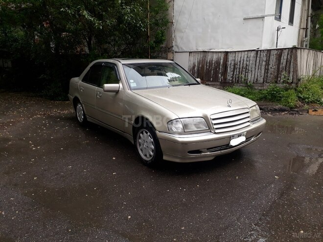 Mercedes C 230 2000, 231,600 km - 2.3 l - Bakı