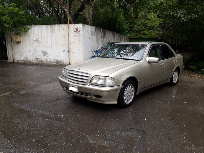 Mercedes C 230 2000, 231,600 km - 2.3 l - Bakı