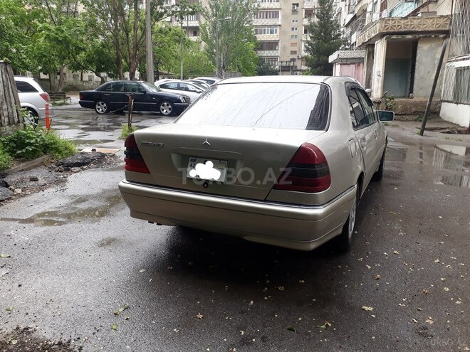 Mercedes C 230 2000, 231,600 km - 2.3 l - Bakı