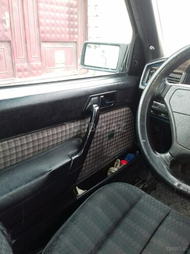 Mercedes 190 1989, 300,000 km - 2.0 l - Bakı
