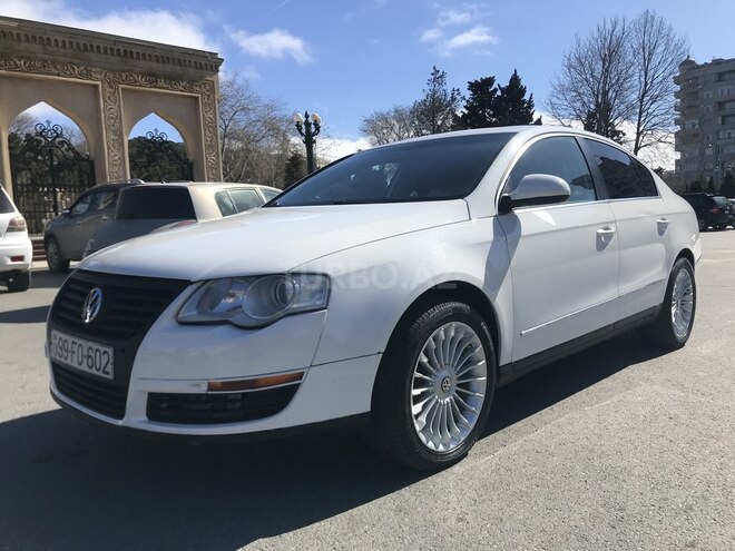 Volkswagen Passat 2005, 275,000 km - 2.0 l - Bakı