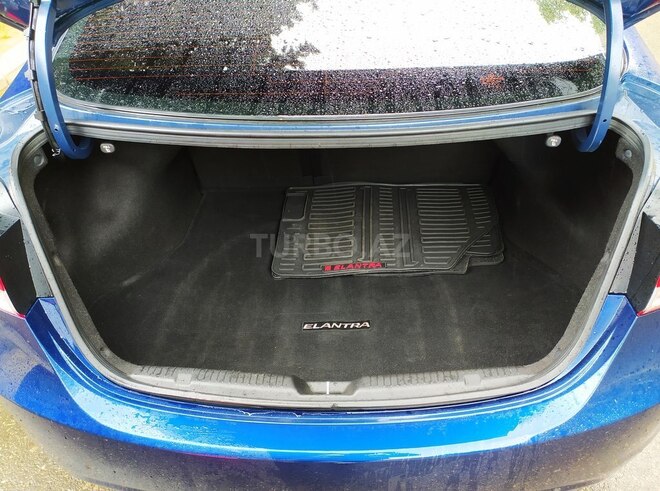 Hyundai Elantra 2012, 133,000 km - 1.8 l - Bakı