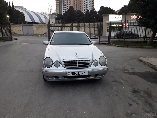 Mercedes E 220 2002, 389,600 km - 2.2 l - Bakı