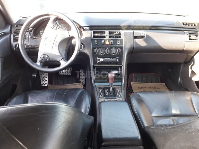 Mercedes E 220 2002, 389,600 km - 2.2 l - Bakı