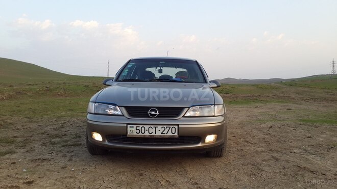 Opel Vectra 1996, 2,940,001 km - 1.8 л - Sumqayıt