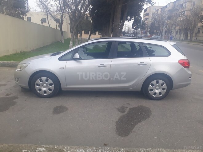 Opel Astra 2011, 142,000 km - 1.7 l - Bakı