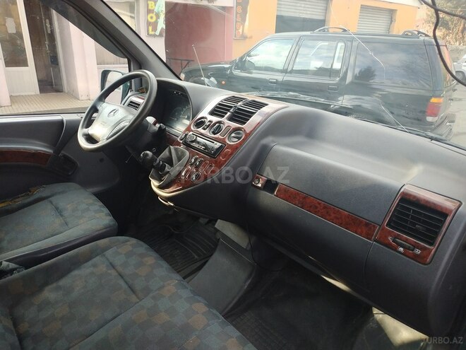 Mercedes Vito 115 2001, 380,201 km - 2.2 l - Zaqatala