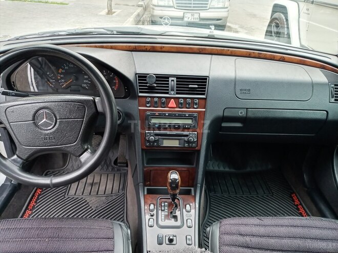 Mercedes C 220 1999, 250,000 km - 2.2 л - Bərdə