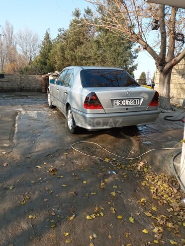 Mercedes C 220 1999, 250,000 km - 2.2 л - Bərdə