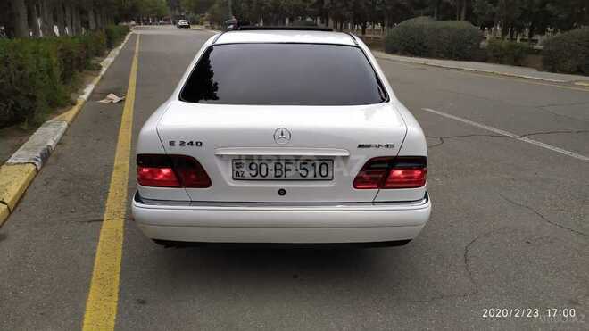 Mercedes E 240 1999, 316,000 km - 2.4 л - Sumqayıt