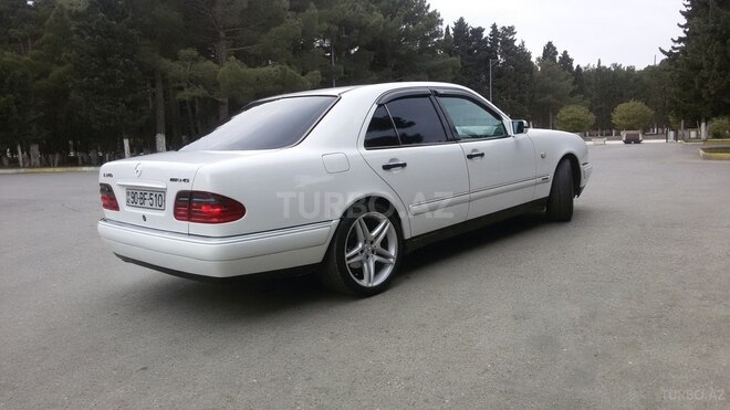 Mercedes E 240 1999, 316,000 km - 2.4 л - Sumqayıt