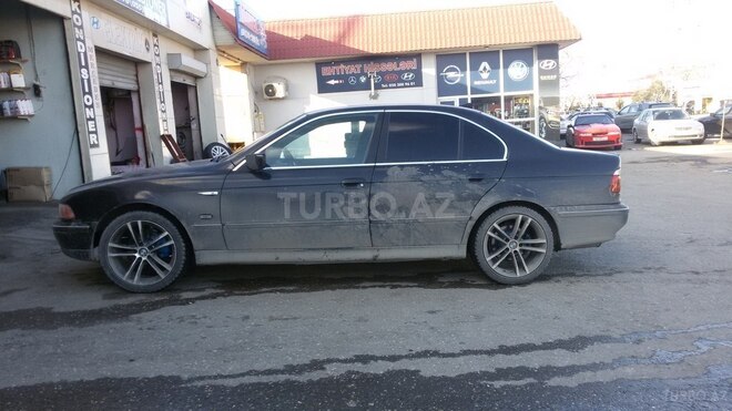 Mercedes E 240 1999, 316,000 km - 2.4 л - Sumqayıt