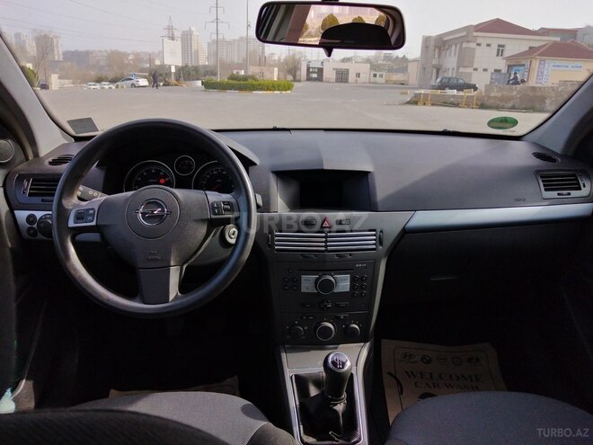 Opel Astra 2005, 205,000 km - 1.4 l - Bakı