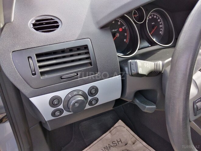 Opel Astra 2005, 205,000 km - 1.4 l - Bakı