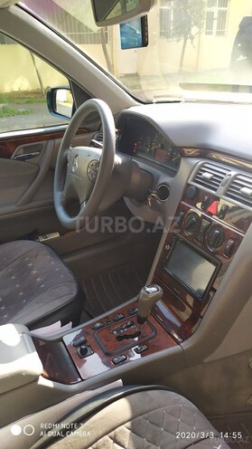 Mercedes E 240 2000, 294,925 km - 2.4 l - Bakı