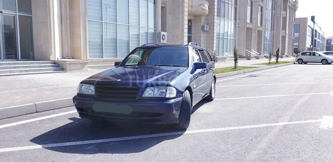 Mercedes C 180 1999, 273,000 km - 1.8 l - Bakı