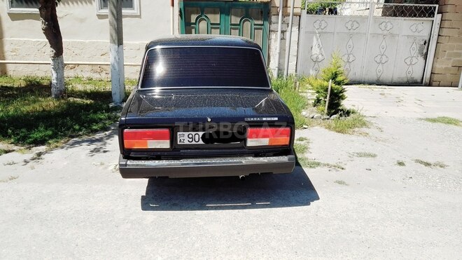 LADA (VAZ) 2107 2011, 82,000 km - 1.6 л - Salyan