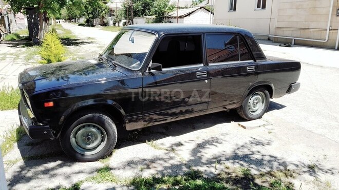 LADA (VAZ) 2107 2011, 82,000 km - 1.6 л - Salyan