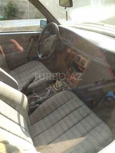 Mercedes 190 1992, 264,000 km - 2.0 л - Bakı