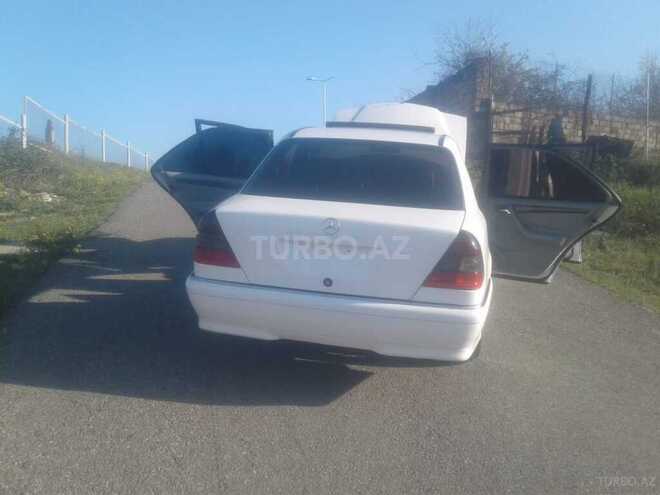Mercedes C 280 2020, 5,000 km - 0.6 l - Quba