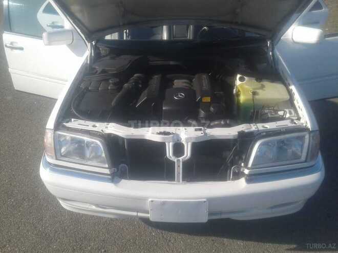 Mercedes C 280 2020, 5,000 km - 0.6 l - Quba