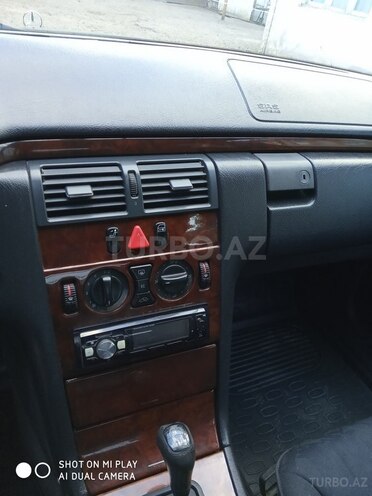 Mercedes E 230 1996, 3,000 km - 2.3 l - Şəmkir