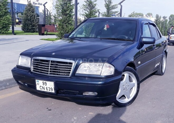 Mercedes C 200 1999, 200,000 km - 0.2 l - Tovuz