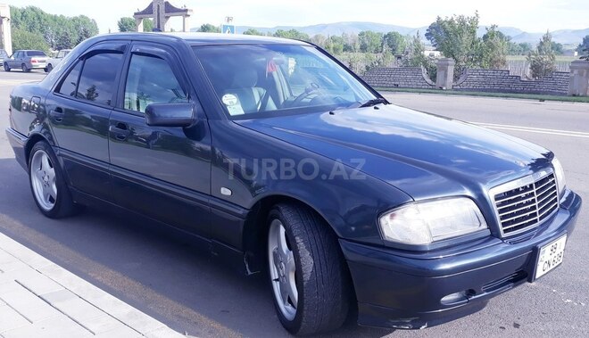 Mercedes C 200 1999, 200,000 km - 0.2 l - Tovuz