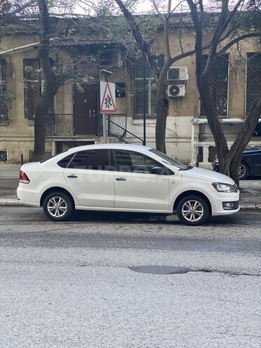 Volkswagen Polo 2015, 152,000 km - 1.6 l - Bakı