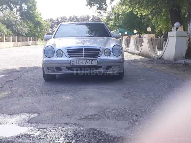 Mercedes E 320 2000, 388,000 km - 3.2 л - Bərdə