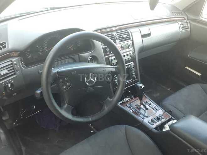 Mercedes E 320 2000, 388,000 km - 3.2 л - Bərdə