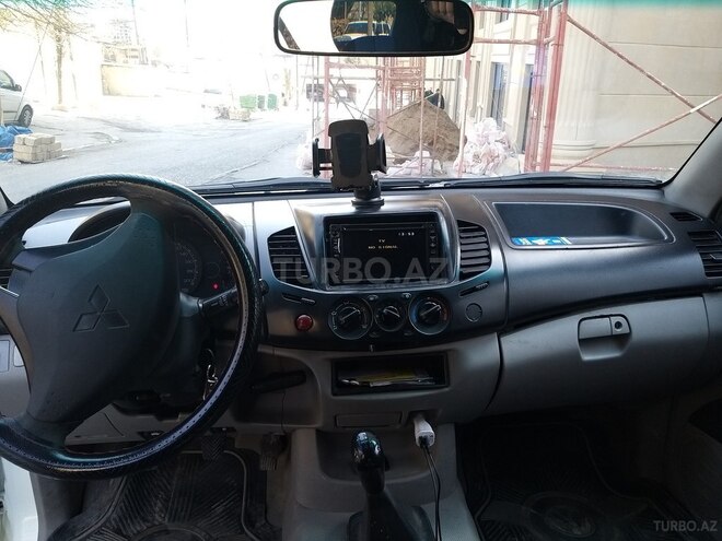 Mitsubishi L200 2007, 135,000 km - 2.5 l - Bakı