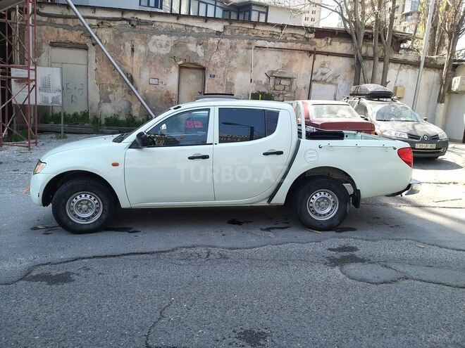 Mitsubishi L200 2007, 135,000 km - 2.5 l - Bakı