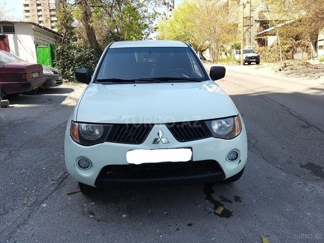 Mitsubishi L200 2007, 135,000 km - 2.5 l - Bakı
