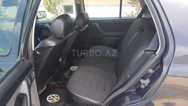 Volkswagen Vento 1993, 325,566 km - 2.0 l - Quba