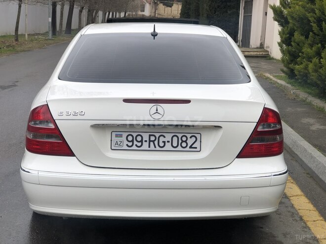 Mercedes E 320 2003, 286,000 km - 3.2 l - Bakı