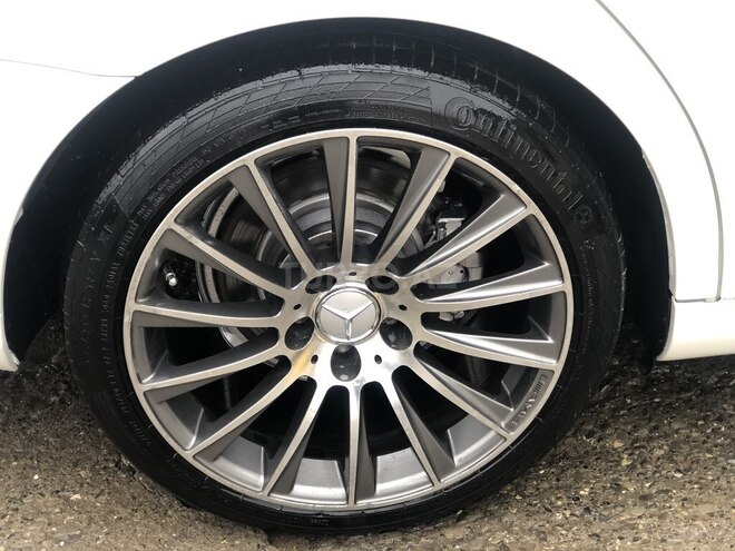 Mercedes E 320 2003, 286,000 km - 3.2 l - Bakı