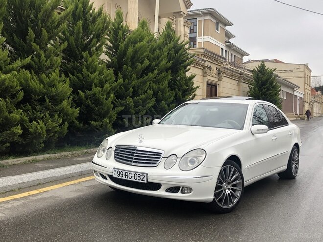 Mercedes E 320 2003, 286,000 km - 3.2 l - Bakı
