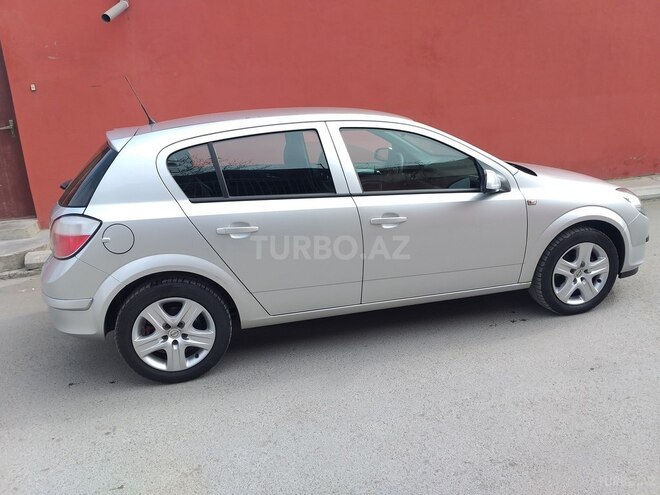 Opel Astra 2006, 170,000 km - 1.3 л - Bakı
