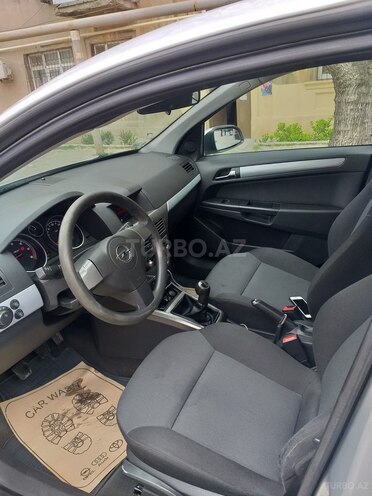 Opel Astra 2006, 170,000 km - 1.3 л - Bakı