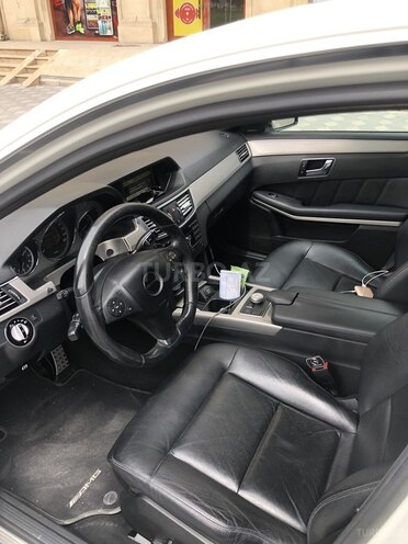 Mercedes E 350 2009, 149,900 km - 3.5 l - Bakı