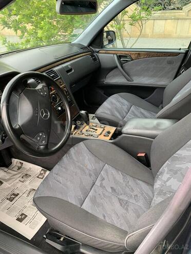 Mercedes E 240 2000, 385,000 km - 2.6 l - Bakı