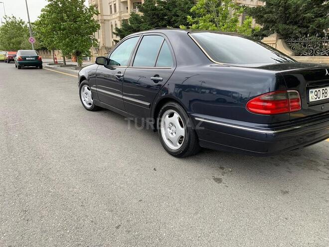 Mercedes E 240 2000, 385,000 km - 2.6 l - Bakı