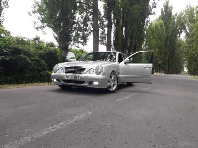 Mercedes E 240 2000, 266,053 km - 2.6 l - Zaqatala