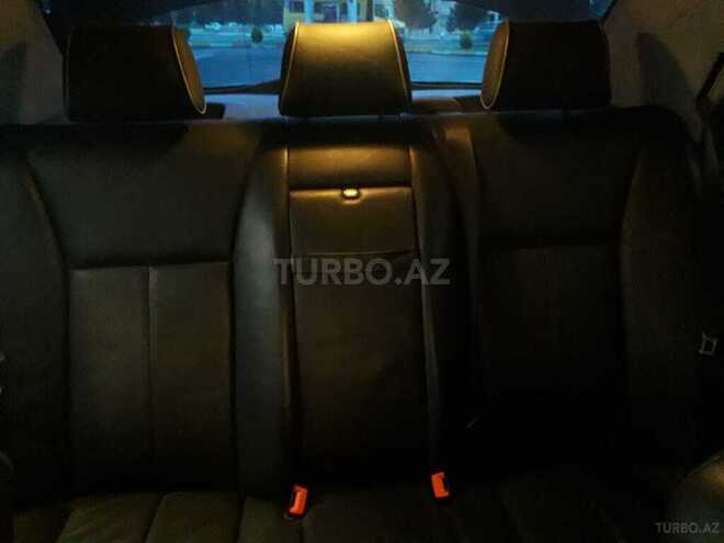Mercedes E 240 2000, 266,053 km - 2.6 l - Zaqatala